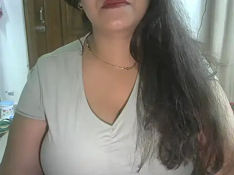 reet kaur69 online show from May 2026 05:30:01 PM