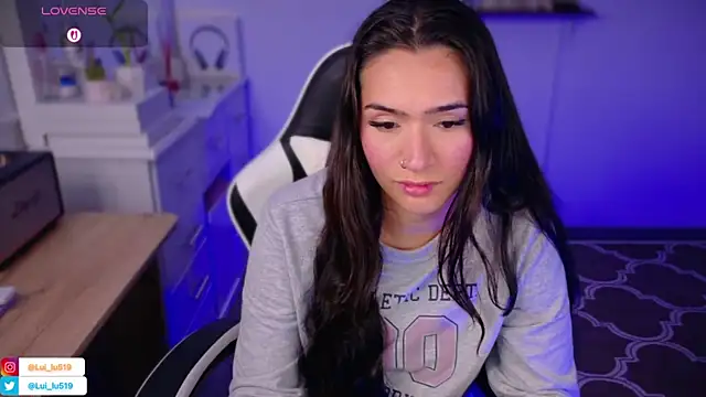 ImLui lu online show from November 2025 08:19:01 PM