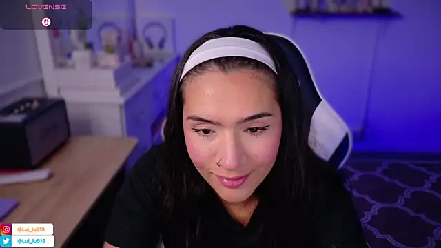 ImLui lu online show from November 2025 08:45:01 PM