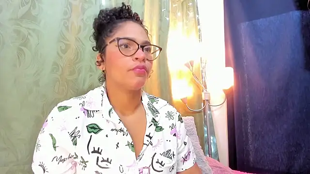 Snapshot of iriss_25 chatting on February 2025 11:49:01 AM iriss 25 online show from February 2025 11:49:01 AM