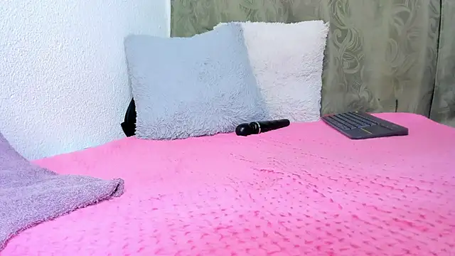 Snapshot of iriss_25 chatting on February 2025 03:51:02 PM iriss 25 online show from February 2025 03:51:02 PM