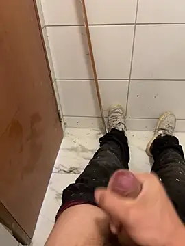 Snapshot of galleggo chatting on April 2026 01:01:01 PM galleggo online show from April 2026 01:01:01 PM