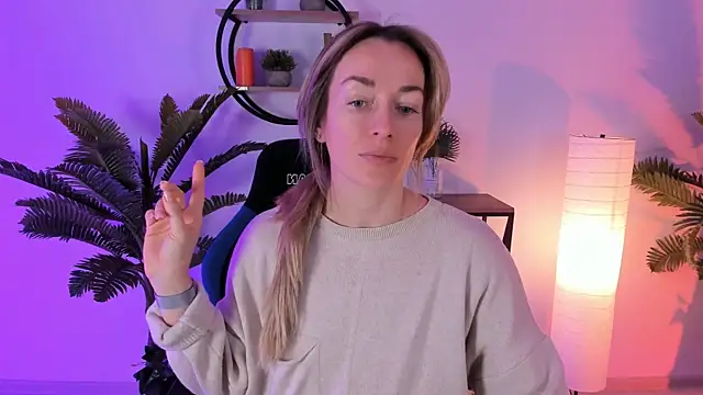 RebeccaMartinez online show from February 2025 05:20:02 AM