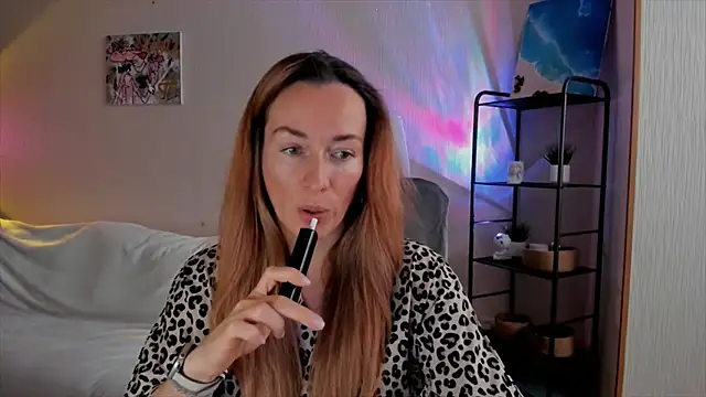 RebeccaMartinez online show from November 2025 07:43:01 AM