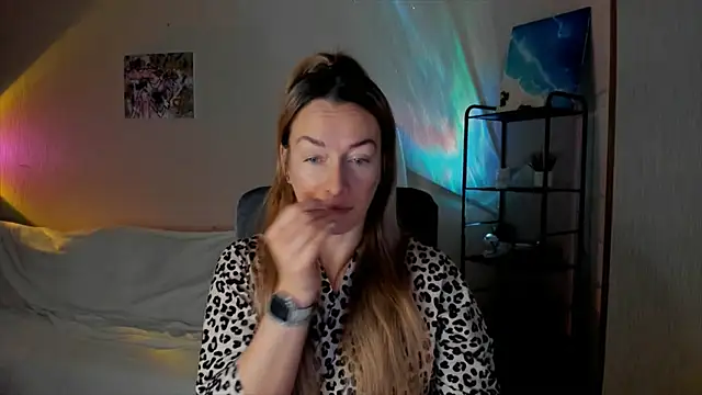 RebeccaMartinez online show from November 2025 06:06:02 AM