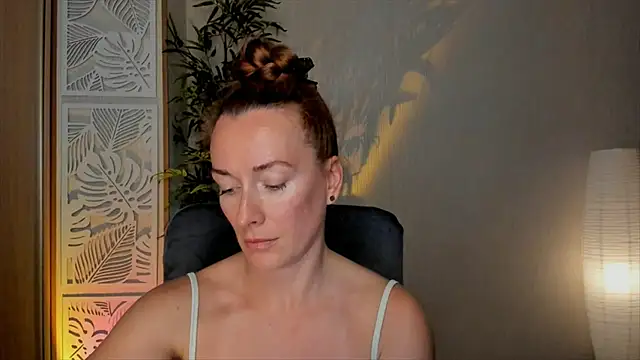 Snapshot of RebeccaMartinez chatting on June 2026 08:01:02 AM RebeccaMartinez online show from June 2026 08:01:02 AM
