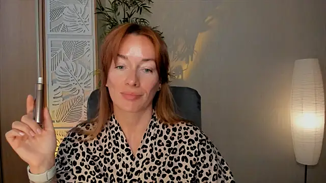 Snapshot of RebeccaMartinez chatting on June 2026 07:25:01 AM RebeccaMartinez online show from June 2026 07:25:01 AM