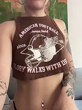 LittleBabyCat22 online show from December 2025 08:27:02 PM