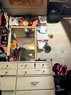 TrashleyRosebud online show from November 2025 05:00:02 PM