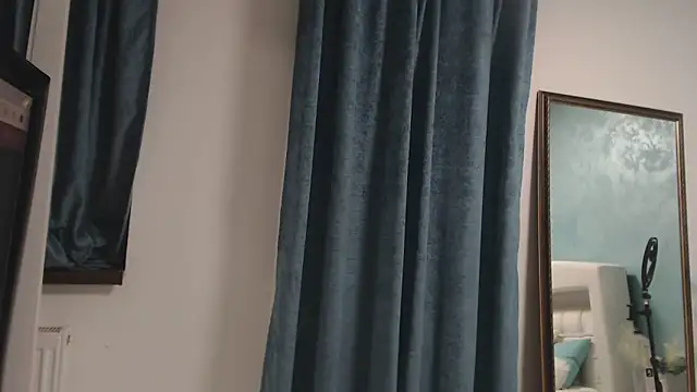 Bootylicious-Ana online show from October 2025 07:49:02 PM