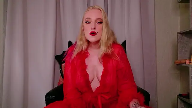 Snapshot of Frau__Lilith chatting on March 2026 07:13:02 PM Frau Lilith online show from March 2026 07:13:02 PM