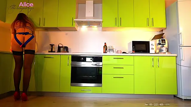 pinkheart  online show from December 2025 05:11:02 PM