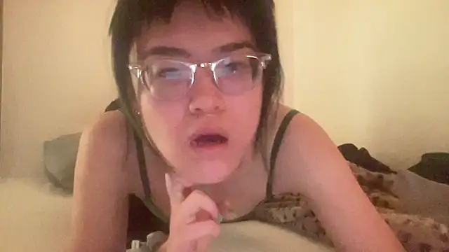 forbiddenfruitcake online show from March 2025 07:43:02 AM