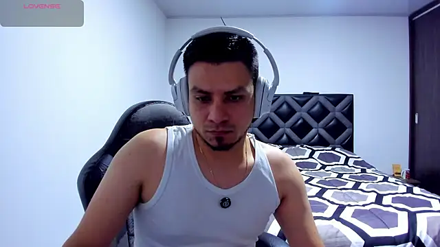 Snapshot of Rick_Diesel_ chatting on July 2026 02:36:01 AM Rick Diesel online show from July 2026 02:36:01 AM