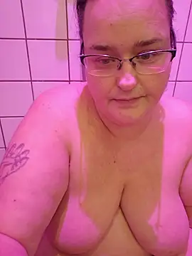 XxGipsyxX online show from February 2026 02:24:02 PM