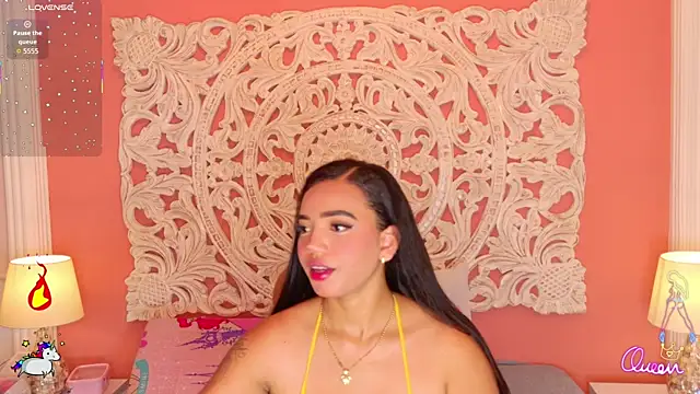 Snapshot of MalaikaBrown chatting on July 2026 04:27:01 AM MalaikaBrown online show from July 2026 04:27:01 AM