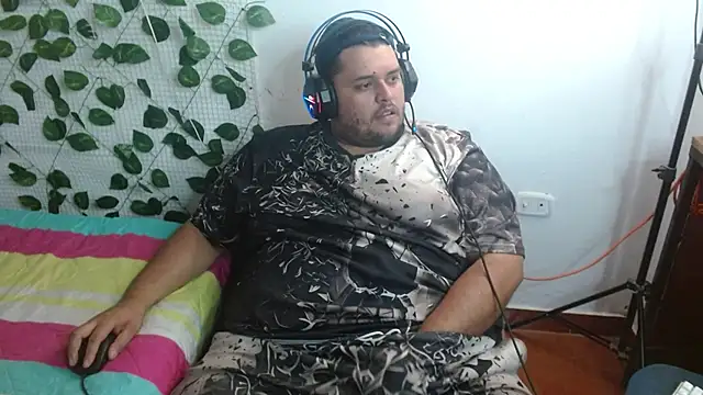 Snapshot of altairstudiosvip_ chatting on January 2025 01:00:02 PM altairstudiosvip  online show from January 2025 01:00:02 PM