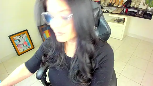 BellaFlaming online show from March 2026 10:48:01 AM