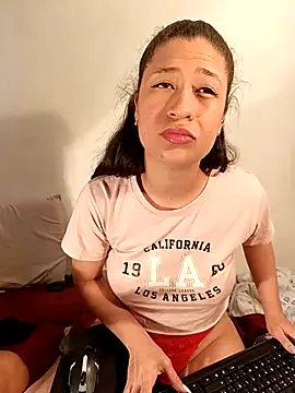 Snapshot of AmazingFuckCam chatting on February 2025 10:09:02 PM AmazingFuckCam online show from February 2025 10:09:02 PM