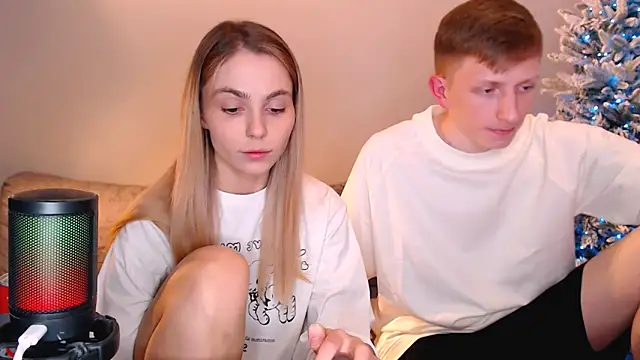 juliaanddima online show from January 2026 09:42:01 PM