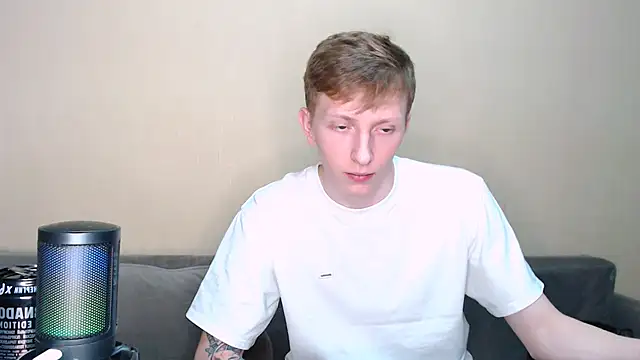 juliaanddima online show from February 2026 11:09:01 PM