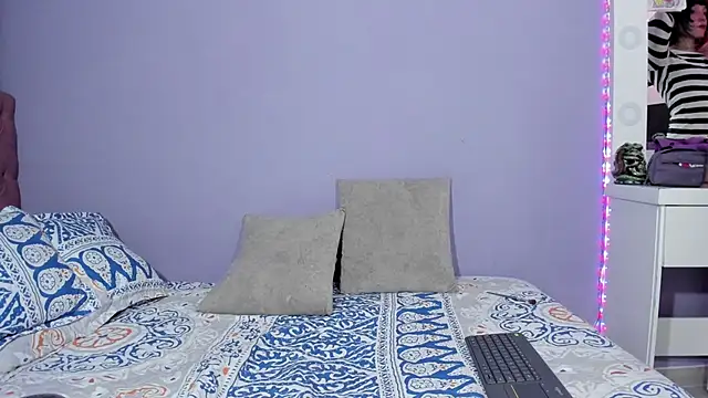 Snapshot of Room312_ chatting on June 2026 04:10:01 PM Room312 online show from June 2026 04:10:01 PM