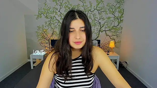 Snapshot of Linda_EX chatting on January 2025 11:10:01 AM Linda EX online show from January 2025 11:10:01 AM