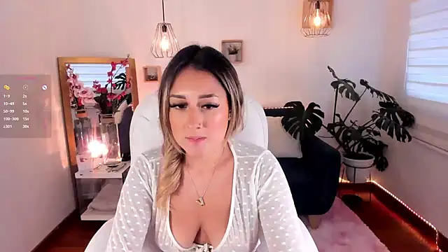 Snapshot of dina_ride chatting on February 2025 12:50:01 PM dina ride online show from February 2025 12:50:01 PM