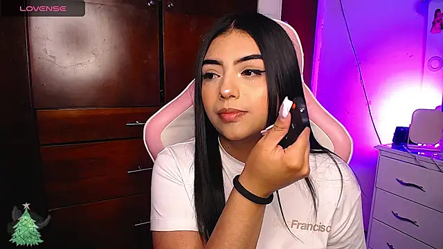 eva six online show from January 2025 12:48:02 AM