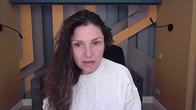 EllaLong online show from November 2025 12:26:01 PM