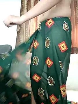 Snapshot of _surbhi_ chatting on October 2025 04:43:02 AM surbhi online show from October 2025 04:43:02 AM