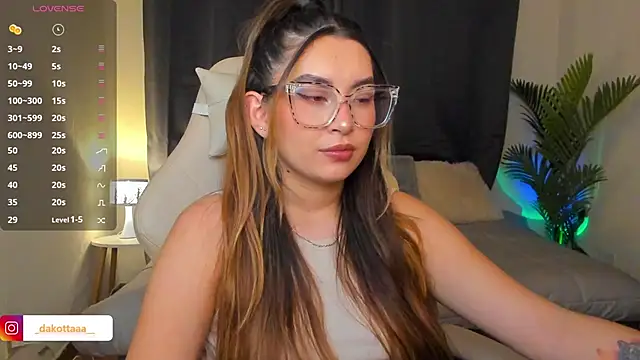 dakottaa  online show from March 2026 11:35:01 PM