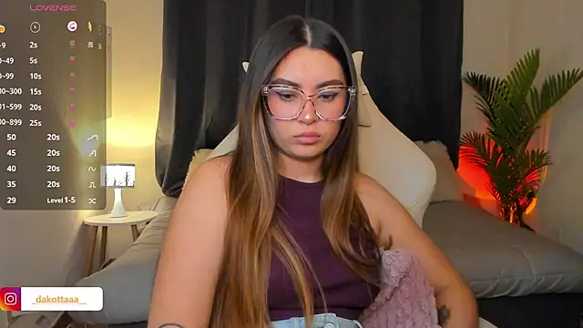 dakottaa  online show from March 2026 11:41:01 PM