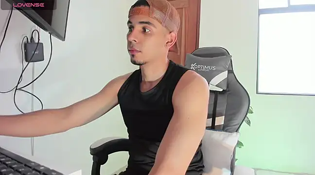 joss 111 online show from February 2025 07:52:02 PM