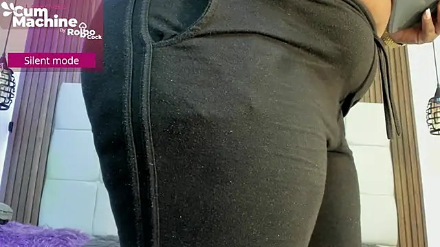 Saravy Blandon online show from March 2026 09:59:02 AM