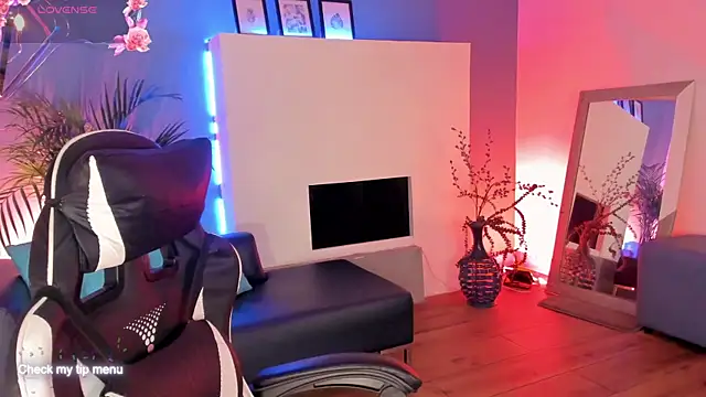 Megan inked online show from November 2025 03:31:01 AM