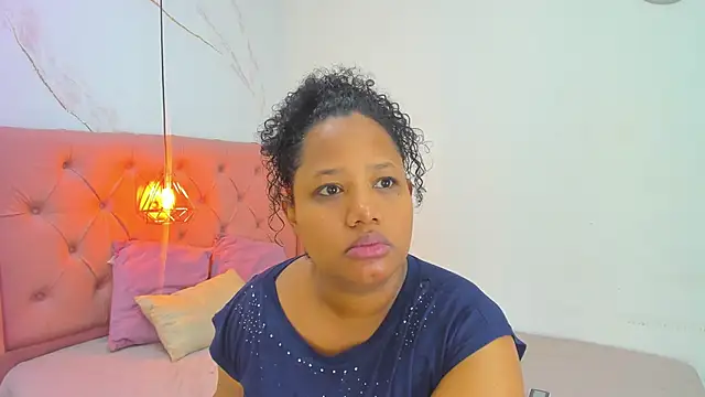 Snapshot of Belle_Brunette chatting on January 2026 11:23:01 AM Belle Brunette online show from January 2026 11:23:01 AM