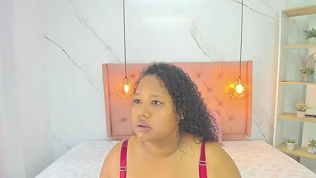 Snapshot of Belle_Brunette chatting on February 2026 12:30:02 PM Belle Brunette online show from February 2026 12:30:02 PM