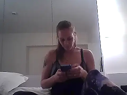 WildScorpio86 online show from January 2025 04:01:01 PM