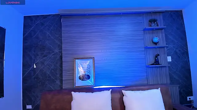 charlottewhitte online show from October 2025 12:13:02 PM