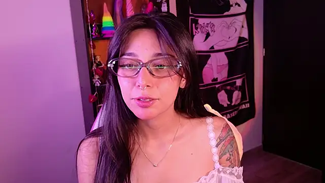 amber yull online show from June 2026 06:10:02 PM