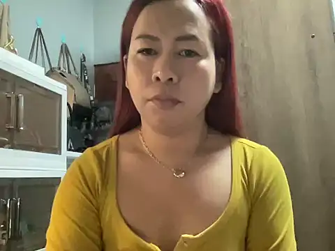 UrLove Marga online show from November 2025 06:52:01 PM