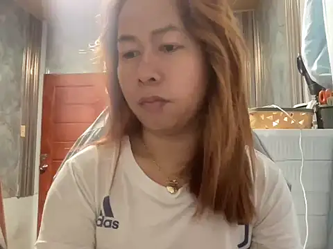 UrLove Marga online show from April 2026 10:19:02 PM