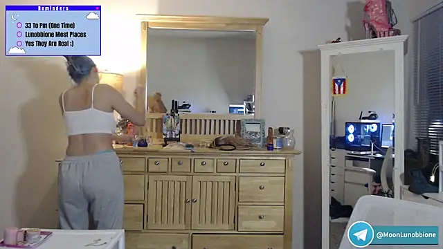 Snapshot of Lunobbione chatting on March 2026 12:01:01 AM Lunobbione online show from March 2026 12:01:01 AM