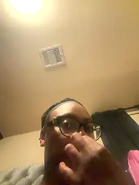 TrueeFantasee online show from December 2025 02:32:02 AM