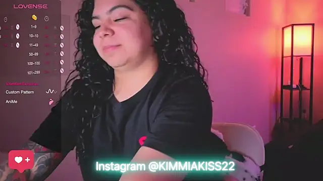 Snapshot of kimmiakiss22 chatting on February 2025 10:48:01 PM kimmiakiss22 online show from February 2025 10:48:01 PM