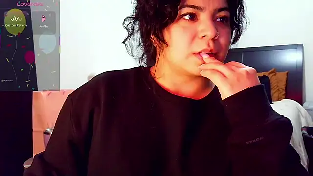 kimmiakiss22 online show from November 2025 03:23:01 AM