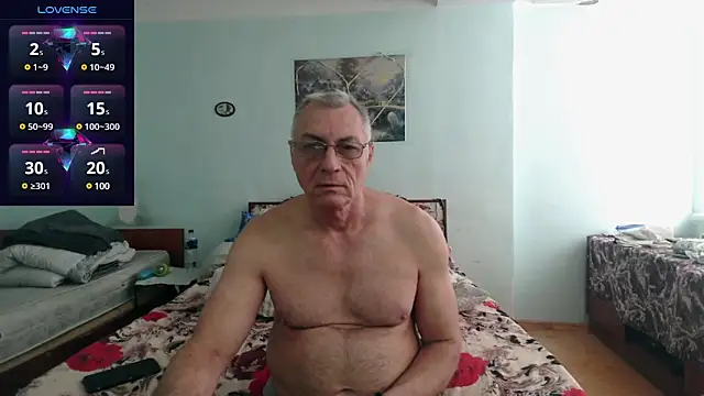Snapshot of sexman181166 chatting on February 2025 06:40:02 AM sexman181166 online show from February 2025 06:40:02 AM