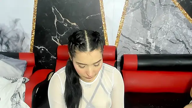 hot-threesome online show from October 2025 03:13:01 PM