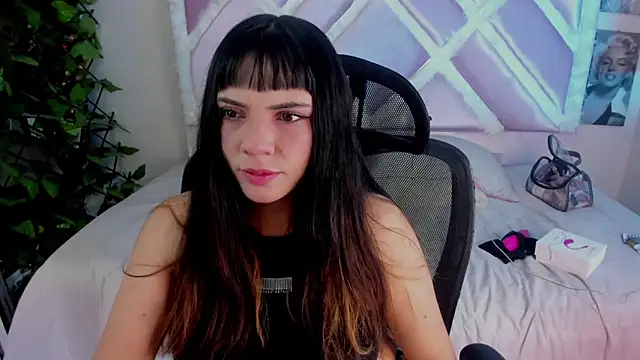 Snapshot of xhinata_hyugax chatting on April 2026 04:19:01 PM xhinata hyugax online show from April 2026 04:19:01 PM